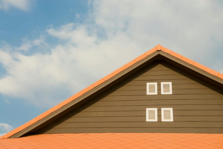 Roof with diamond tiles